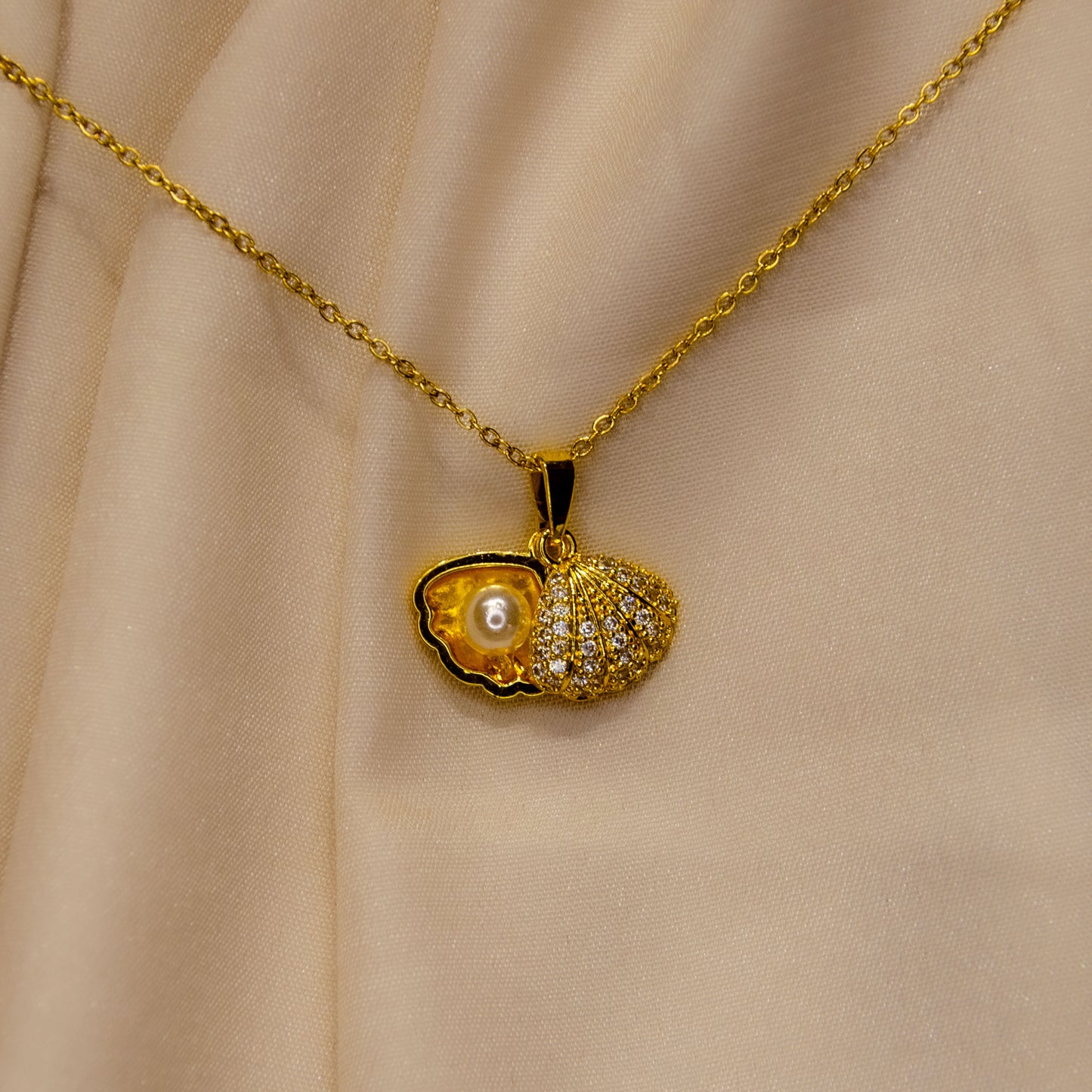 Pearl & Shell Necklace