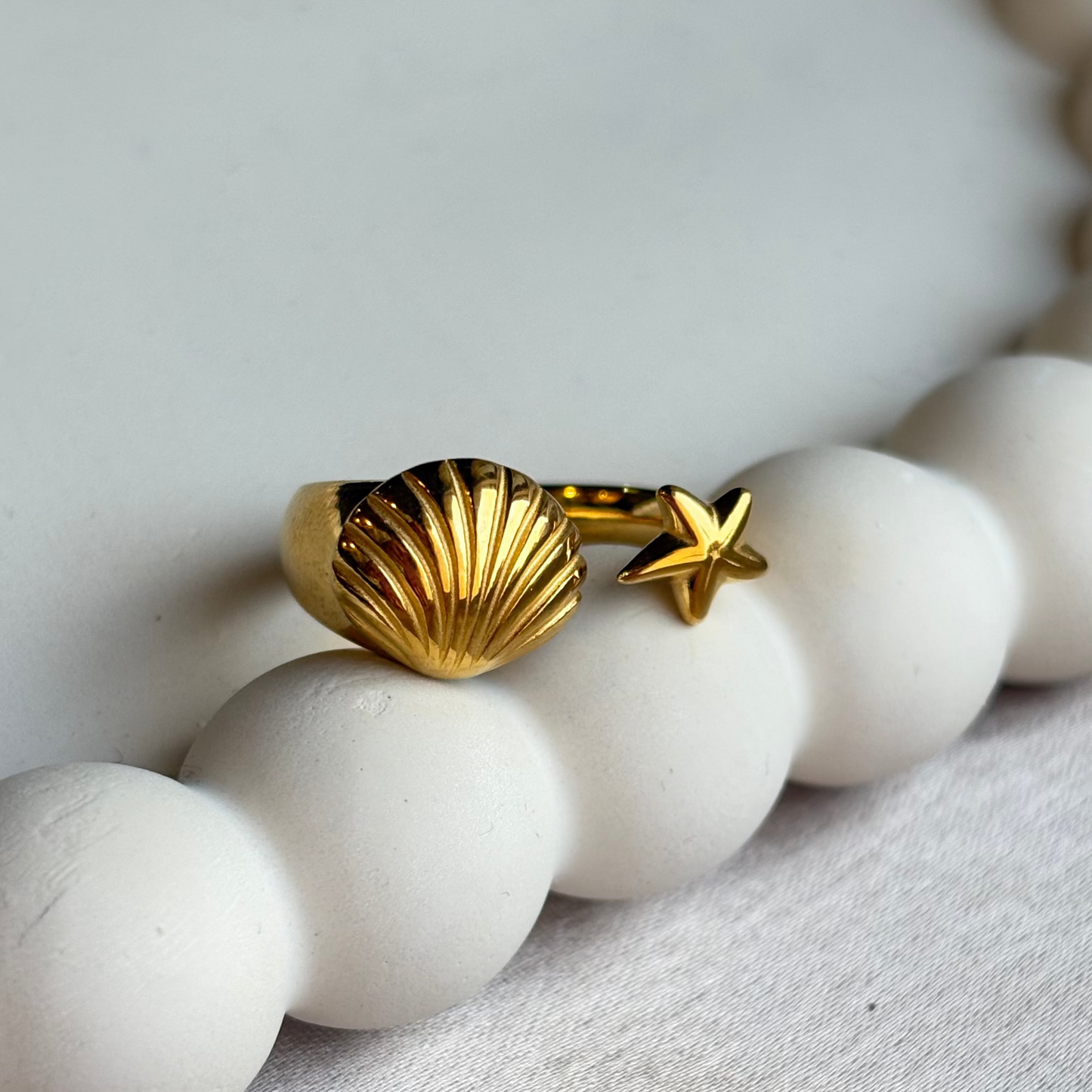 Lill Shell Ring
