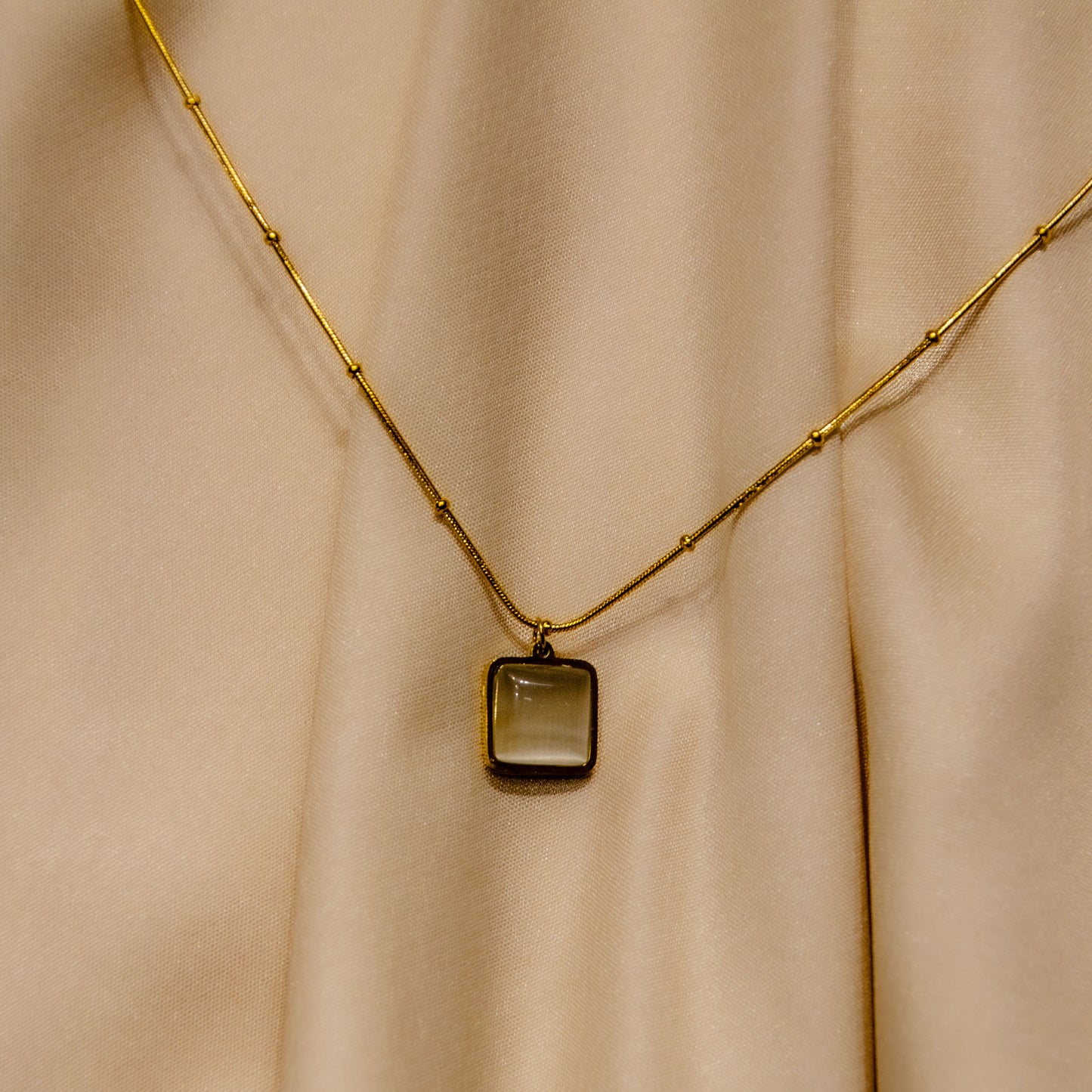 White Sky Necklcae